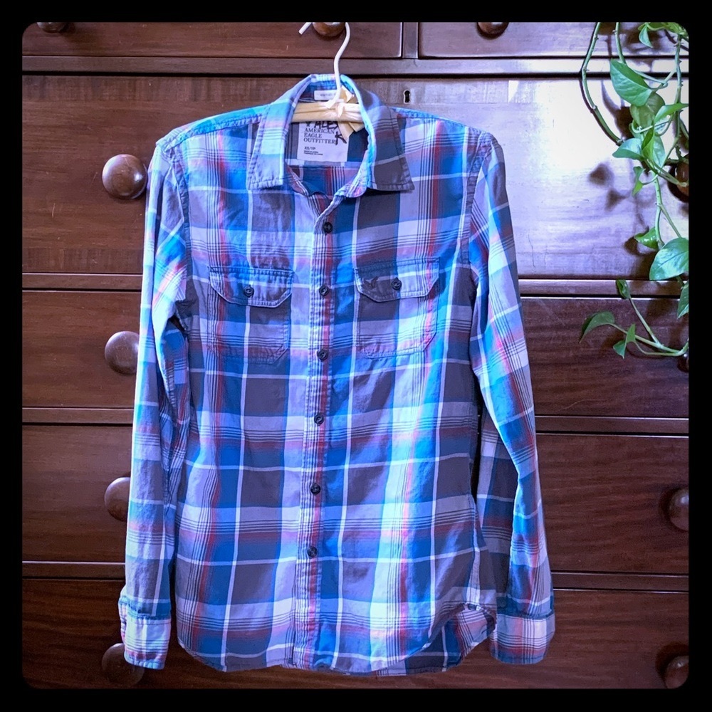 Men’s AEO blue check print button down shirt - Picture 9 of 9